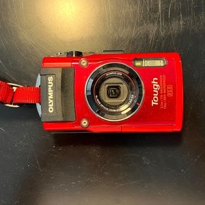 Olympus Tough TG-6 Waterproof Camera